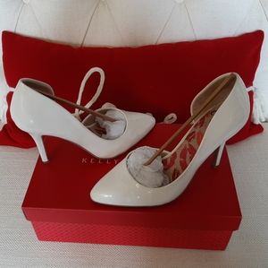 7.5 Juicy Couture Khrystal White Heels